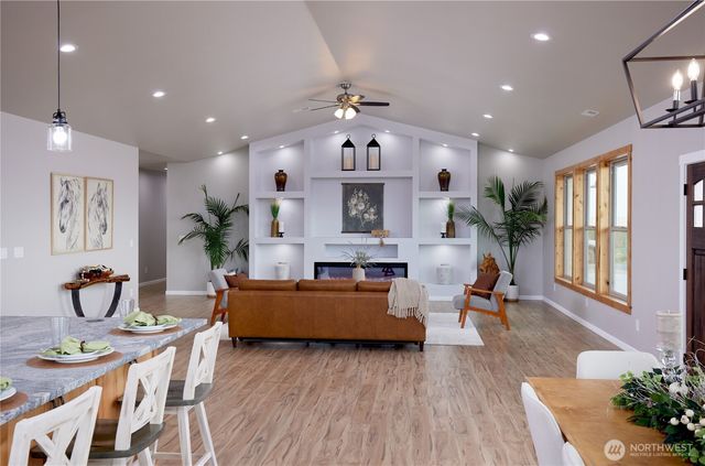 268 Bending Brooke Lane, Walla Walla, WA 99362