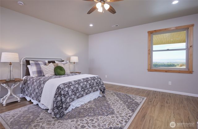 268 Bending Brooke Lane, Walla Walla, WA 99362