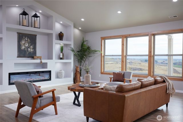 268 Bending Brooke Lane, Walla Walla, WA 99362