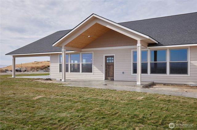 268 Bending Brooke Lane, Walla Walla, WA 99362