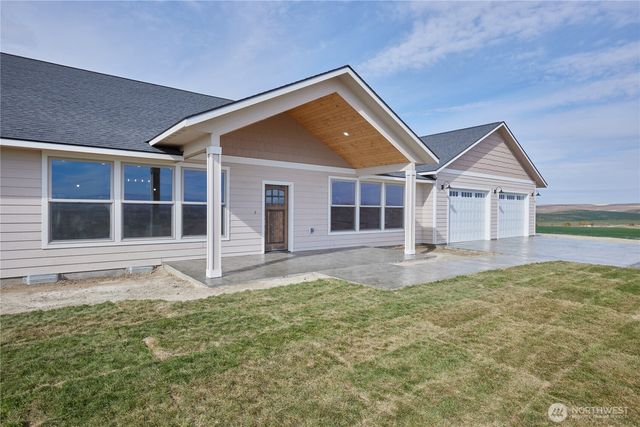 268 Bending Brooke Lane, Walla Walla, WA 99362