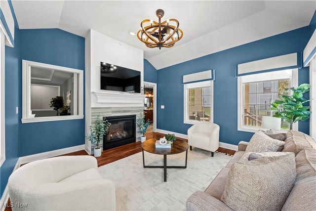 4518 Berry Hill, Stow, OH 44224