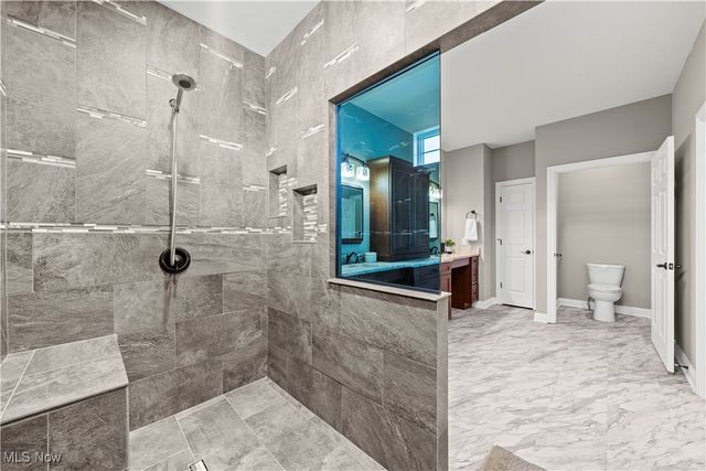 4518 Berry Hill, Stow, OH 44224