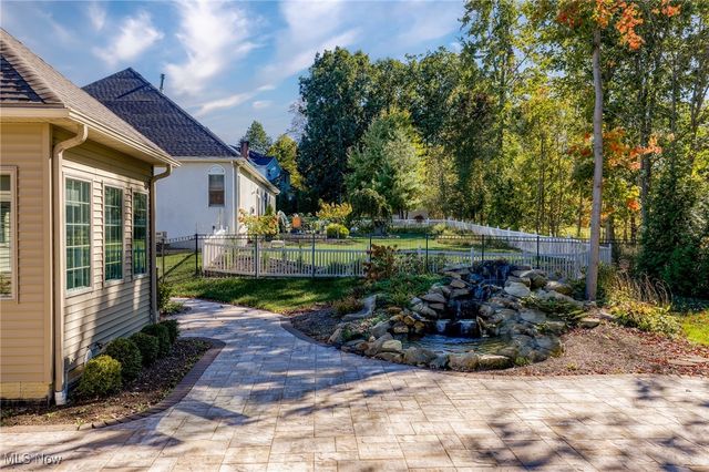 4518 Berry Hill, Stow, OH 44224