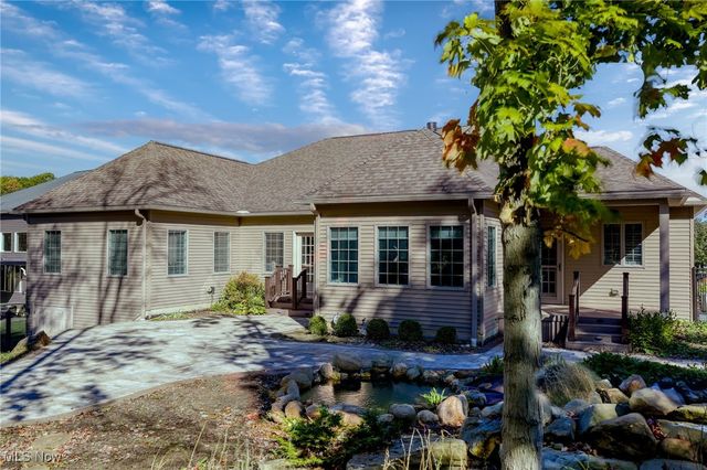 4518 Berry Hill, Stow, OH 44224