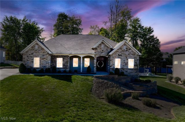 4518 Berry Hill, Stow, OH 44224