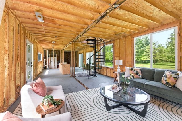 7767 Warren Woods Road, Three Oaks, MI 49128