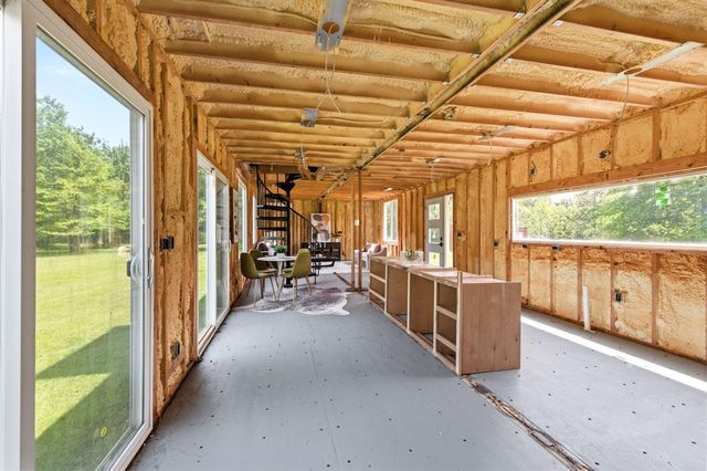 7767 Warren Woods Road, Three Oaks, MI 49128