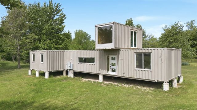 7767 Warren Woods Road, Three Oaks, MI 49128