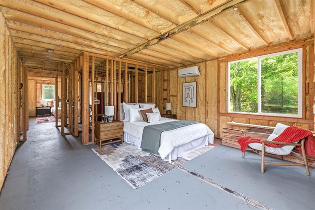 7767 Warren Woods Road, Three Oaks, MI 49128