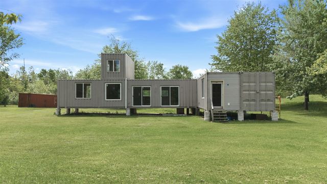 7767 Warren Woods Road, Three Oaks, MI 49128