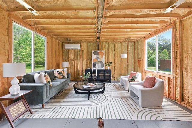 7767 Warren Woods Road, Three Oaks, MI 49128