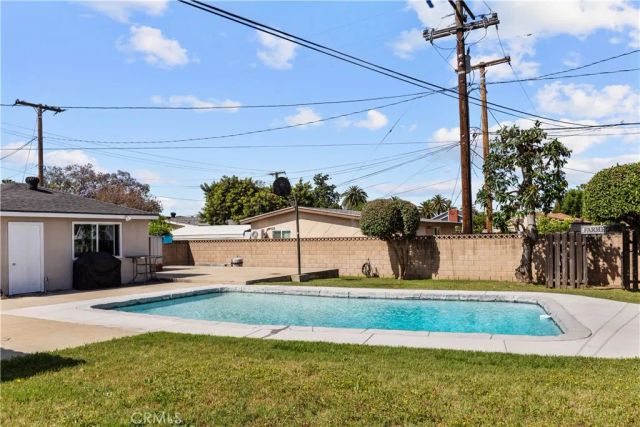 517 N Leaf, West Covina, CA 91791