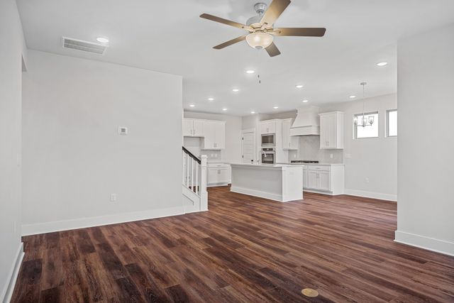 3034 Arrington Drive, White House, TN 37188
