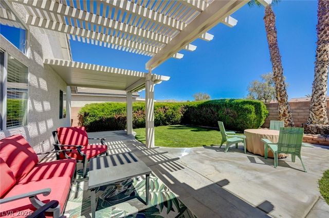 7494 Peaceful Brook Street, Las Vegas, NV 89131