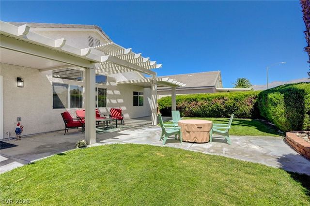 7494 Peaceful Brook Street, Las Vegas, NV 89131