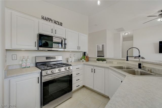 7494 Peaceful Brook Street, Las Vegas, NV 89131