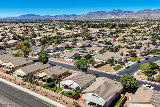 7494 Peaceful Brook Street, Las Vegas, NV 89131