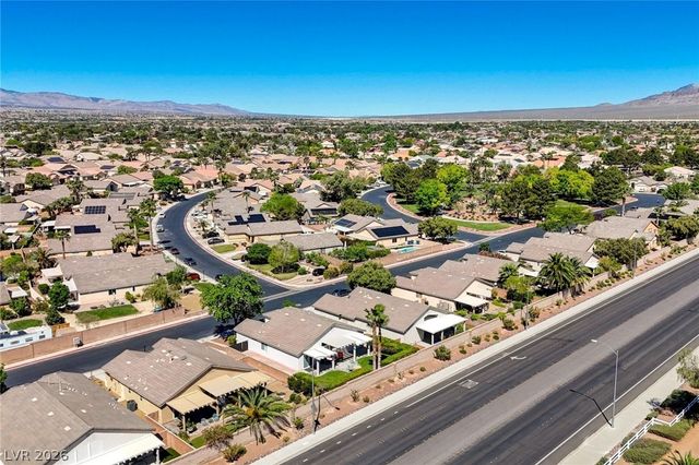 7494 Peaceful Brook Street, Las Vegas, NV 89131