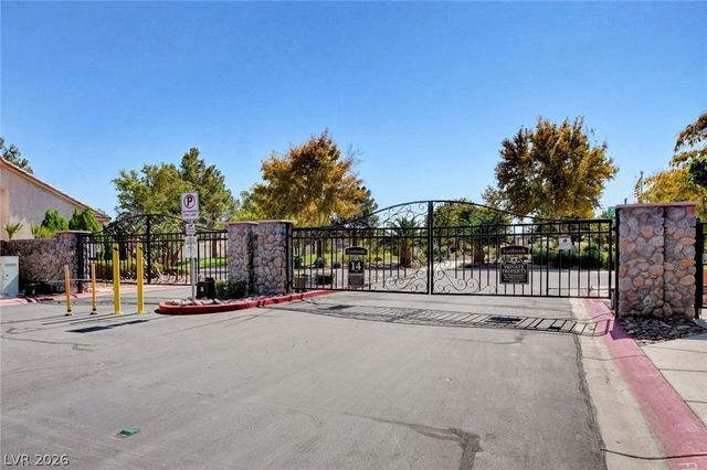 7494 Peaceful Brook Street, Las Vegas, NV 89131