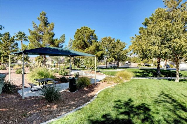 7494 Peaceful Brook Street, Las Vegas, NV 89131