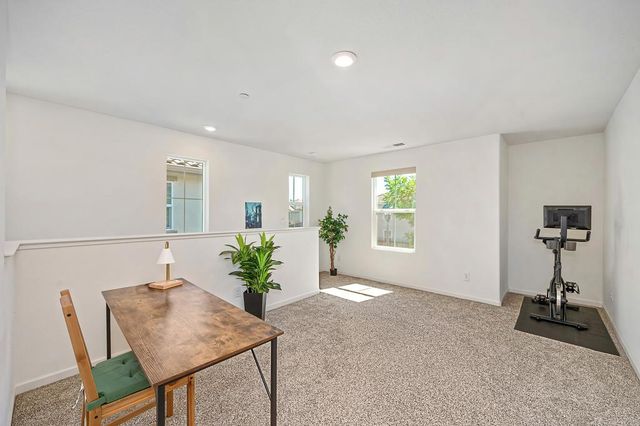 6128 Mehrten Cir, Rocklin, CA 95765