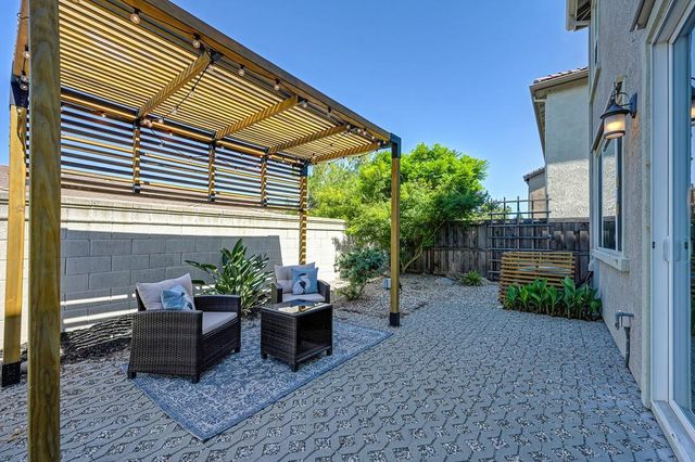 6128 Mehrten Cir, Rocklin, CA 95765