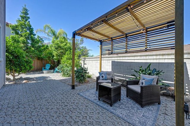 6128 Mehrten Cir, Rocklin, CA 95765