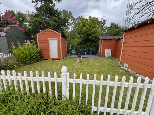 1926 Private Road 3344, Greenville, TX 75402