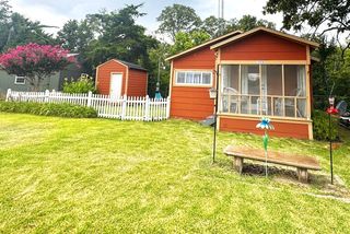 1926 Private Road 3344, Greenville, TX 75402