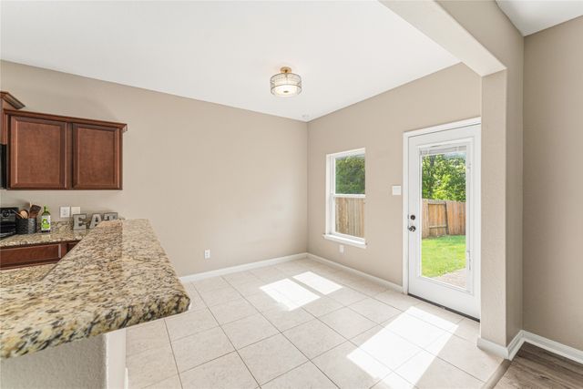 302 Thin Leaf Dr, Princeton, TX 75407
