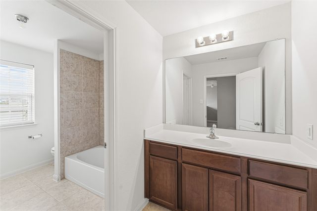 302 Thin Leaf Dr, Princeton, TX 75407
