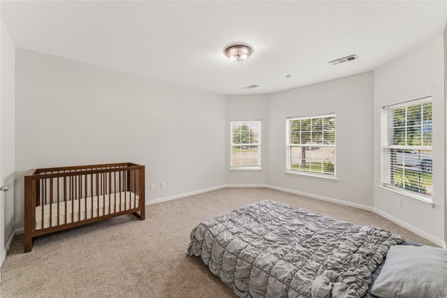 302 Thin Leaf Dr, Princeton, TX 75407