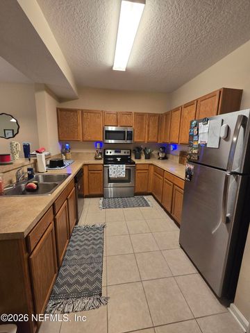 575 OAKLEAF PLANTATION Parkway 1002, Orange Park, FL 32065