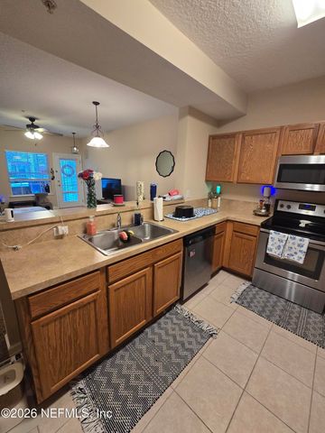 575 OAKLEAF PLANTATION Parkway 1002, Orange Park, FL 32065