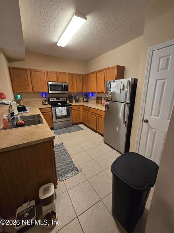575 OAKLEAF PLANTATION Parkway 1002, Orange Park, FL 32065