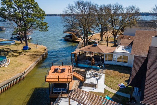 156 Palisade Drive, Gun Barrel City, TX 75156