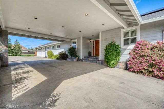 1050 Oak Park, Lakeport, CA 95453