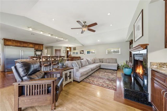 1050 Oak Park, Lakeport, CA 95453