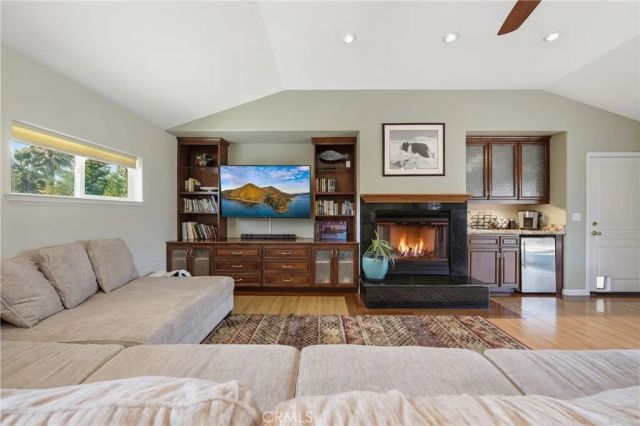 1050 Oak Park, Lakeport, CA 95453