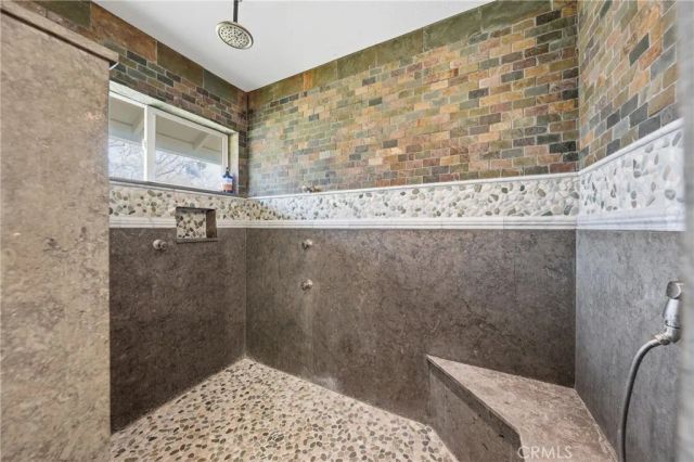 1050 Oak Park, Lakeport, CA 95453