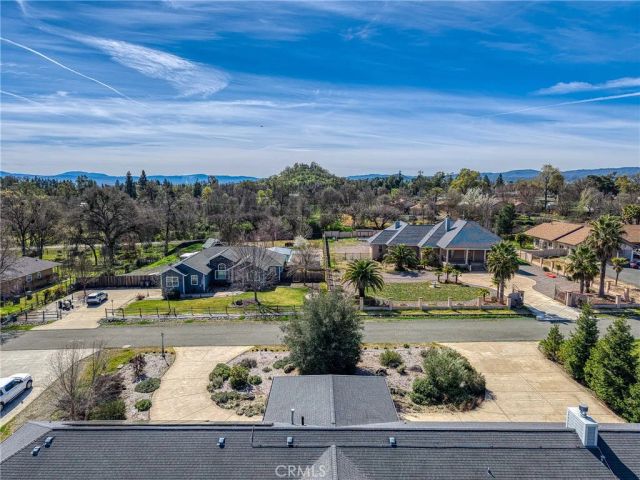 1050 Oak Park, Lakeport, CA 95453