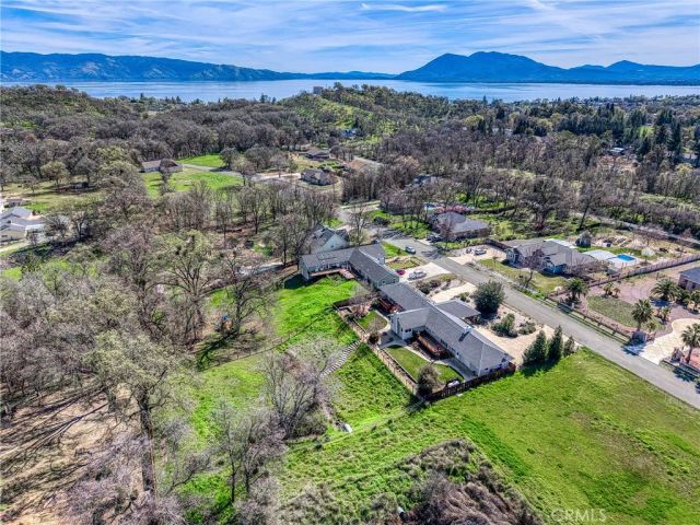 1050 Oak Park, Lakeport, CA 95453