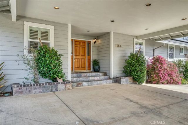 1050 Oak Park, Lakeport, CA 95453