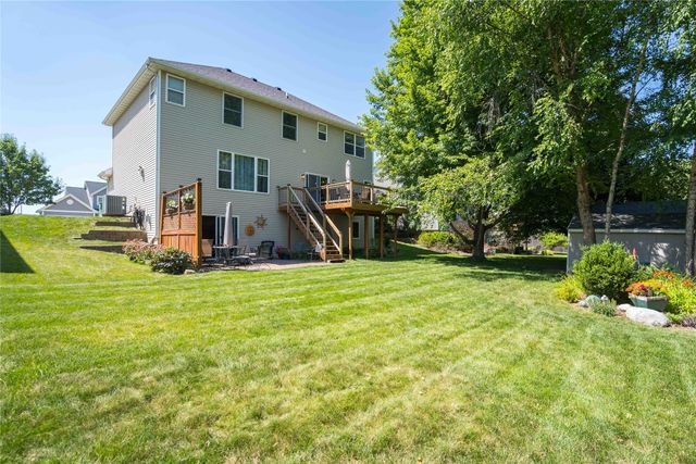 2117 NW Parkridge Drive, Ankeny, IA 50023