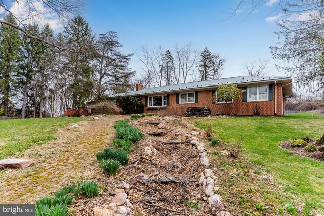 7955 RIDER LN, Hummelstown, PA 17036