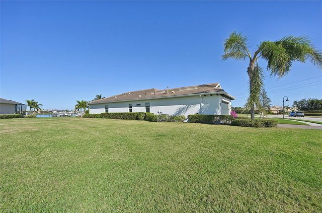 5060 LAKE OVERLOOK AVENUE, Bradenton, FL 34208