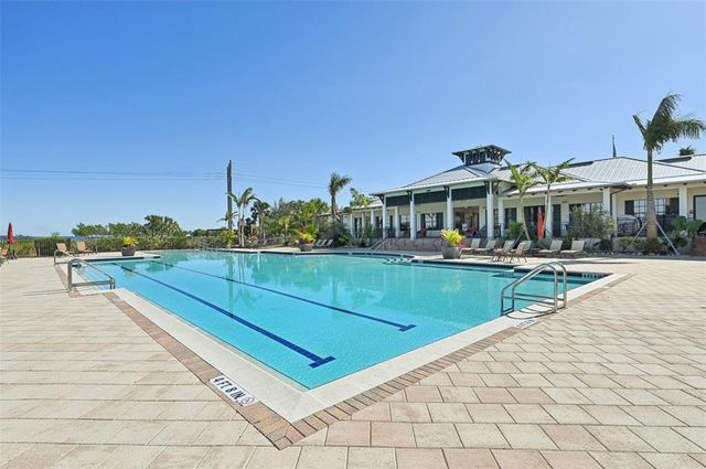 5060 LAKE OVERLOOK AVENUE, Bradenton, FL 34208