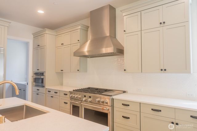 10420 NE 112th Street, Kirkland, WA 98033
