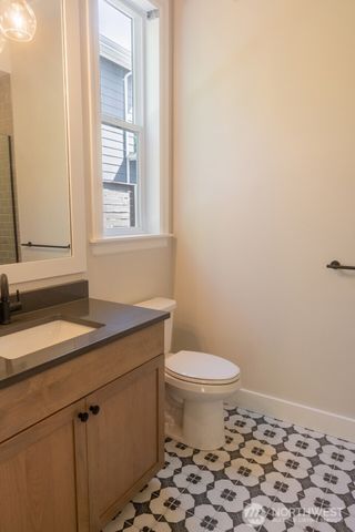 10420 NE 112th Street, Kirkland, WA 98033
